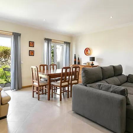 Dom wakacyjny Garden